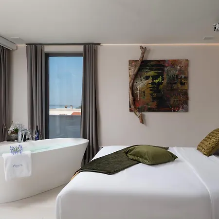 Four Seasons Villa