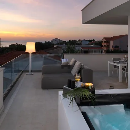 Four Seasons Villa